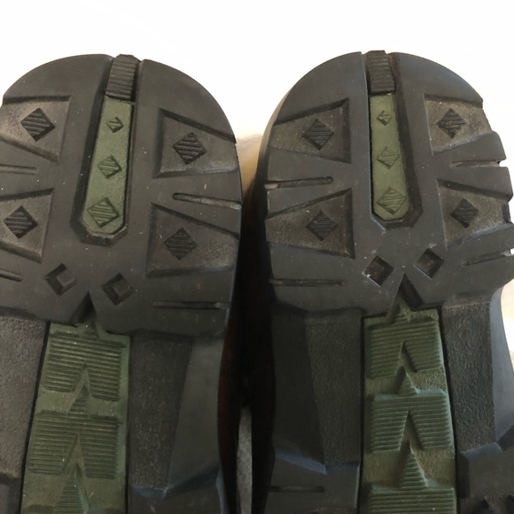 UGG Brown Leather Boots - Picture 6 of 8